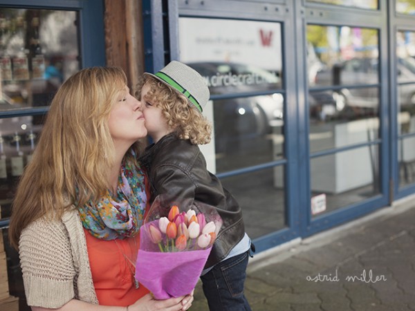 5 Reasons Why You Need 16 Hugs And Kisses A Day Mom Paradigm