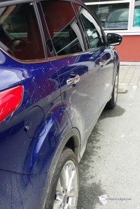 dirty Ford Escape SE